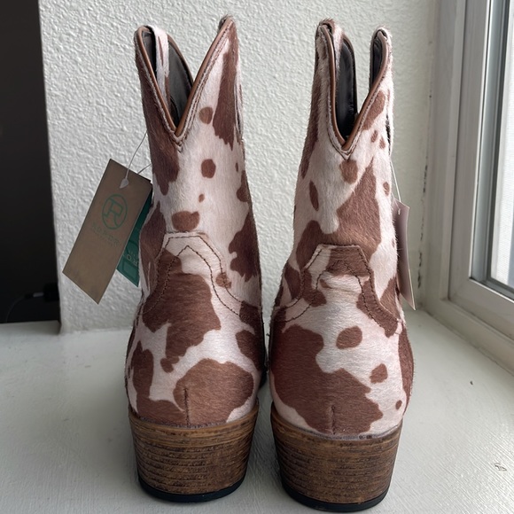Roper cowhide pattern size 7 boots - Picture 4 of 12